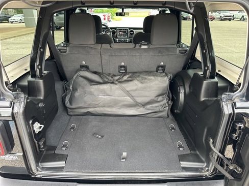 Certified 2022 Jeep Wrangler Unlimited Sport image 32