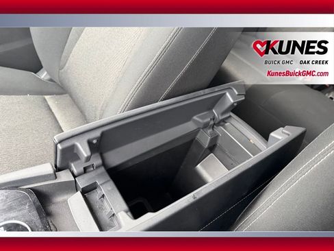 Used 2025 Nissan Rogue SV image 18