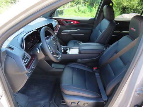 New 2026 Chevrolet Traverse Z71 w/ Driver Confidence Package AWD/4WD image 21