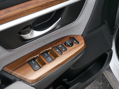 Used 2019 Honda CR-V EX image 19