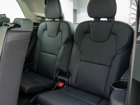 Used 2024 Volvo XC90 T8 Plus image 30