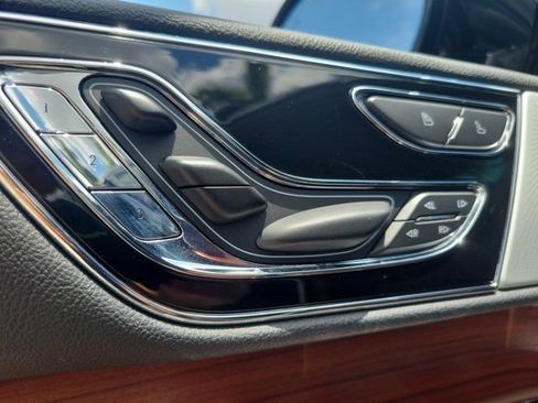 Certified 2023 Lincoln Navigator Reserve AWD/4WD image 24