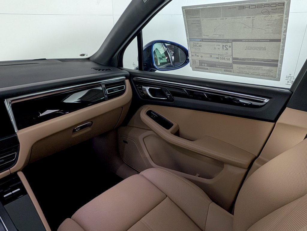 New 2026 Porsche Macan AWD/4WD image 23