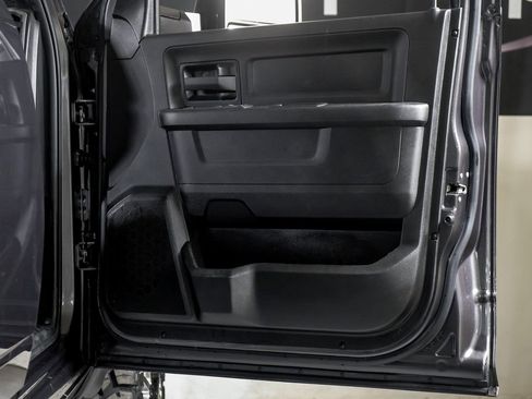 Used 2024 RAM 3500 Tradesman w/ Chrome Appearance Group image 35