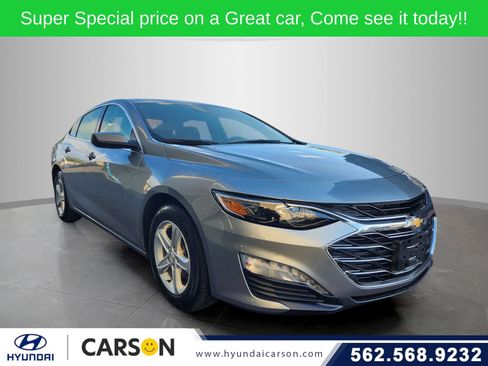 Used 2024 Chevrolet Malibu LT FWD image 1