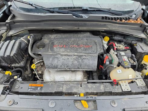 Used 2016 Jeep Renegade 75th Anniversary AWD/4WD image 9