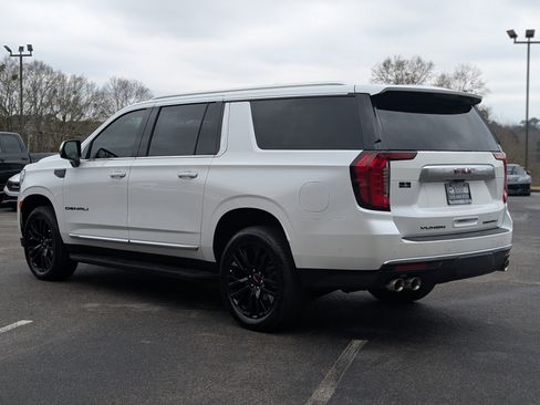 Used 2024 GMC Yukon XL Denali w/ Advanced Technology Package image 7