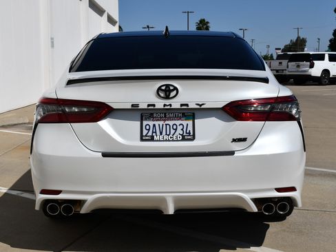 Used 2022 Toyota Camry XSE FWD image 8