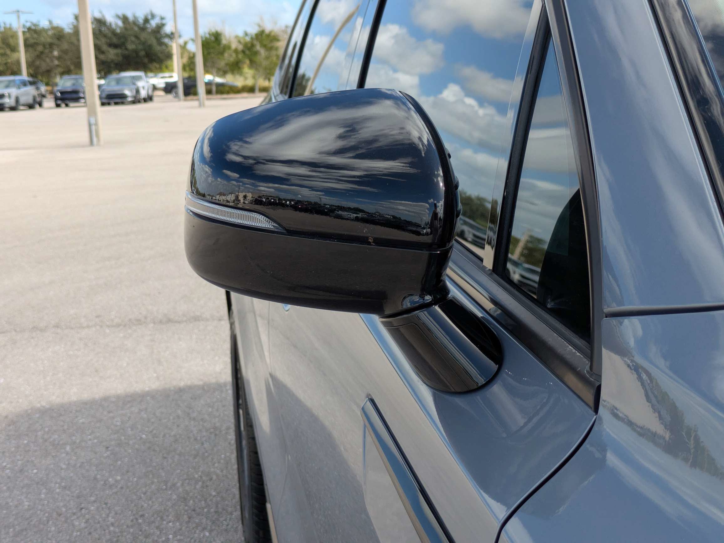 Certified 2023 Kia Sorento EX FWD image 12