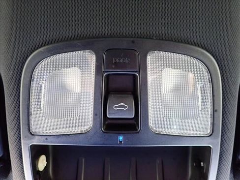 Used 2015 Hyundai Genesis 3.8 RWD image 24