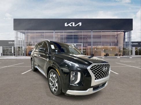 Used 2021 Hyundai Palisade Calligraphy w/ Cargo Package image 2