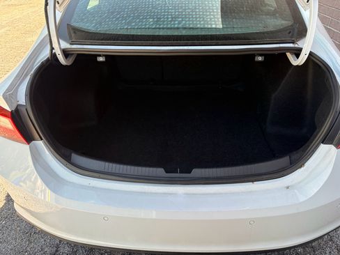 Used 2024 Chevrolet Malibu LT FWD image 21