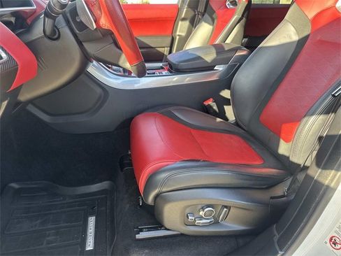 Used 2020 Land Rover Range Rover Sport SVR image 19