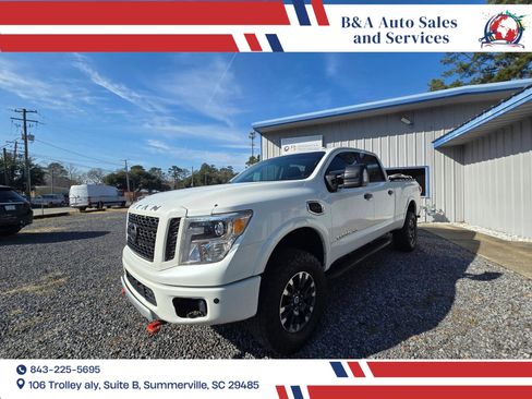 Used 2018 Nissan Titan PRO-4X w/ Pro-4x Convenience Package image 1