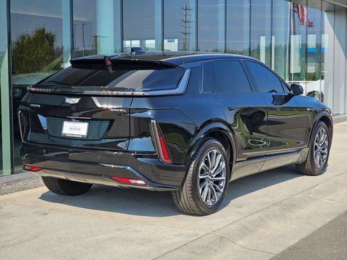 Certified 2024 Cadillac Lyriq Sport AWD/4WD image 5