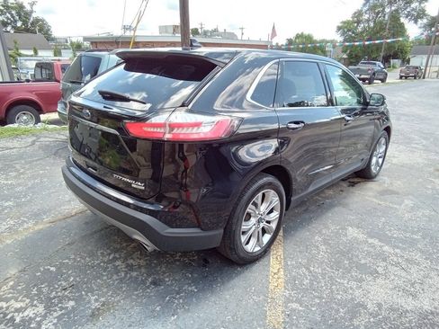 Used 2019 Ford Edge Titanium FWD image 11
