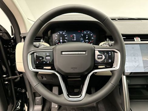 Certified 2025 Land Rover Discovery Sport S image 12