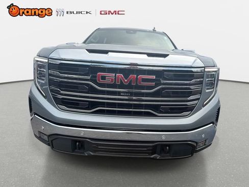Used 2024 GMC Sierra 1500 SLT w/ SLT Premium Plus Package AWD/4WD image 8