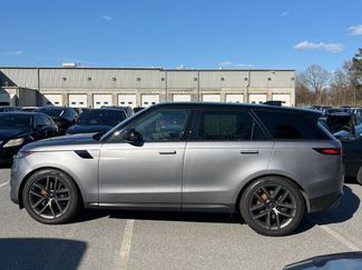 Used 2025 Land Rover Range Rover Sport SE video 2
