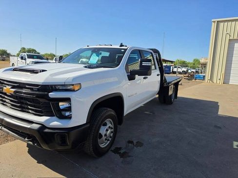 Used 2024 Chevrolet Silverado 3500 W/T w/ Snow Plow Prep Package AWD/4WD image 5