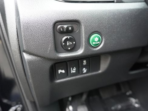 Used 2016 Honda Pilot Elite image 32