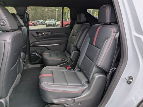 New 2026 Chevrolet Traverse RS FWD image 17