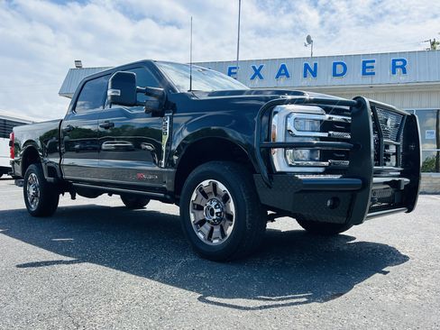 Used 2024 Ford F250 King Ranch AWD/4WD image 2