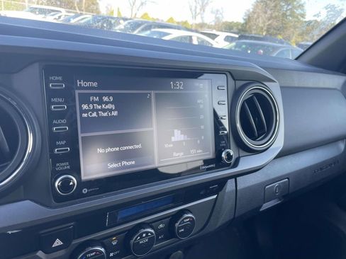 Used 2023 Toyota Tacoma TRD Off-Road image 38