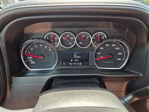 Used 2022 Chevrolet Silverado 1500 LTZ AWD/4WD image 31