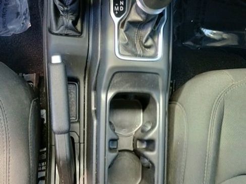 Used 2021 Jeep Wrangler Unlimited Sport image 29