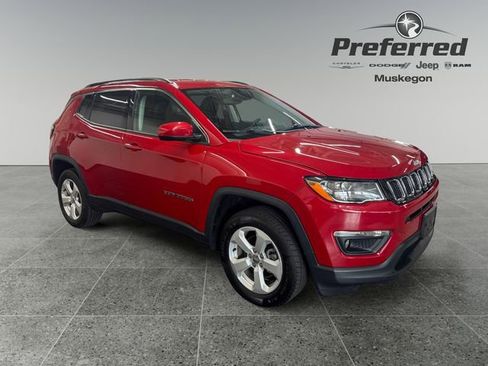 Used 2019 Jeep Compass Latitude AWD/4WD image 8