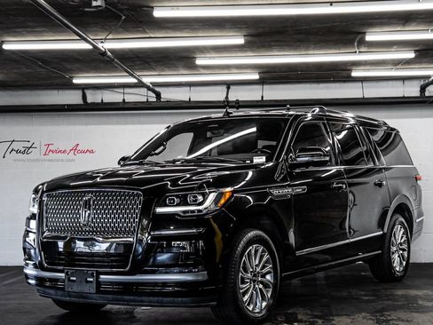 Used 2024 Lincoln Navigator L 4WD image 1