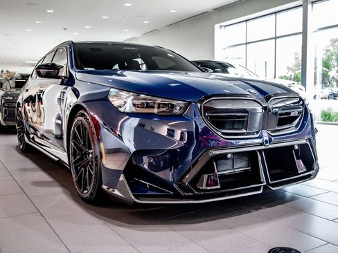 New 2026 BMW M5 Touring AWD/4WD image 4