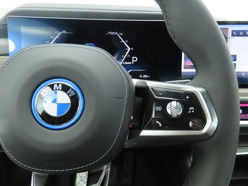 New 2026 BMW i7 xDrive60 image 12