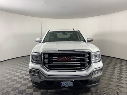Used 2018 GMC Sierra 1500 SLT w/ SLT Premium Package image 4