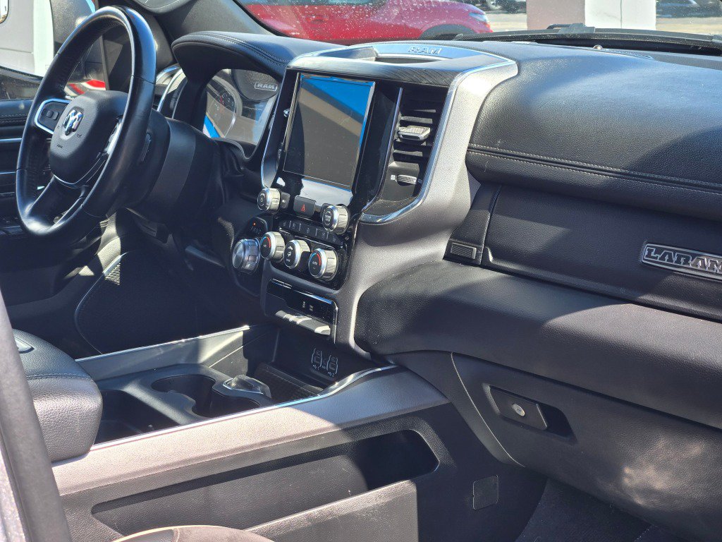 Used 2024 RAM 1500 Laramie AWD/4WD image 9
