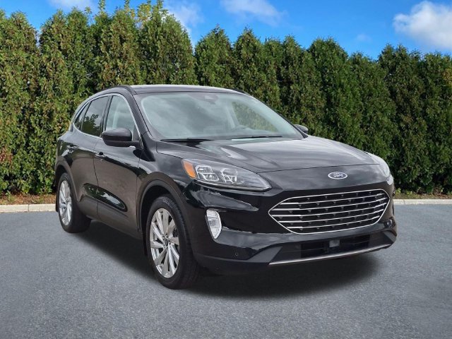 Used 2021 Ford Escape Titanium w/ Titanium Elite Package AWD/4WD image 3