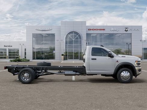 New 2026 RAM 5500 Tradesman w/ Chrome Appearance Group RWD image 21