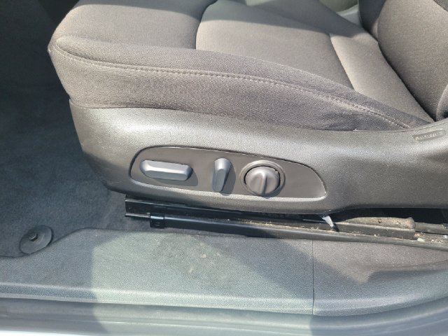 Used 2024 Chevrolet Malibu LT FWD image 11