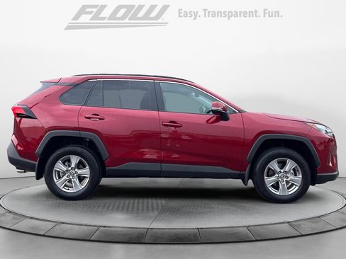 Used 2025 Toyota RAV4 XLE w/ Convenience Package FWD image 10