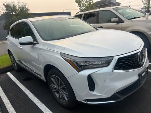 Used 2023 Acura RDX AWD w/ Technology Package image 3
