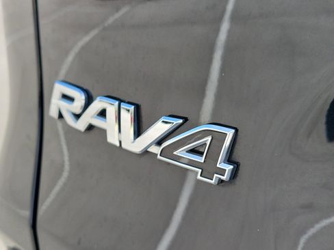 Used 2023 Toyota RAV4 LE image 10