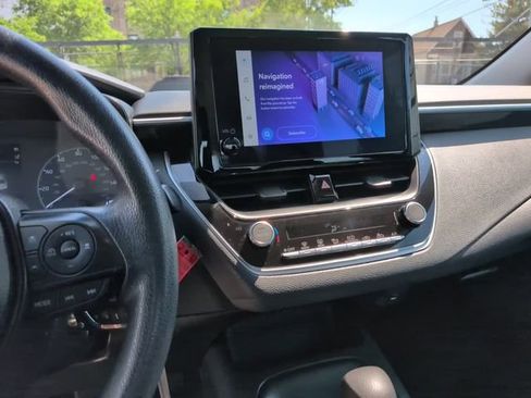 Used 2024 Toyota Corolla LE FWD image 21