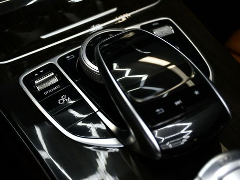 Used 2017 Mercedes-Benz C 43 AMG 4MATIC Cabriolet w/ Premium 2 Package image 28