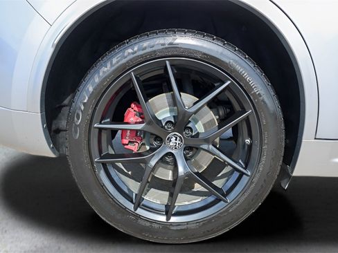 Used 2020 Alfa Romeo Stelvio Sport w/ Quick Order Package 22J Sport image 31