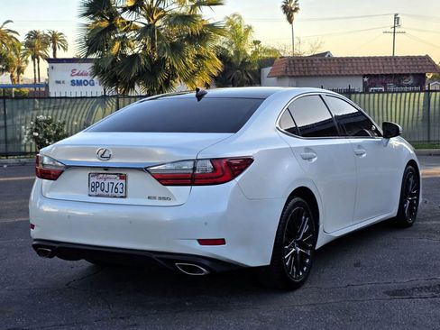 Used 2017 Lexus ES 350 w/ Luxury Package image 3