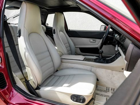 Used 1989 Porsche 944 Turbo RWD image 30