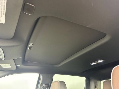 Used 2023 GMC Sierra 1500 Denali w/ Denali Reserve Package AWD/4WD image 28