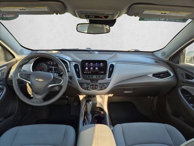 Used 2020 Chevrolet Malibu LT FWD image 17