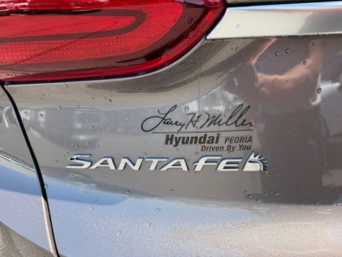 Used 2020 Hyundai Santa Fe SEL w/ Convenience Package FWD image 24